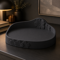Black colorway scene