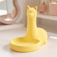 Yellow colorway scene