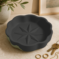 Black colorway scene