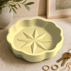 Yellow colorway scene