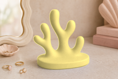 Yellow colorway scene