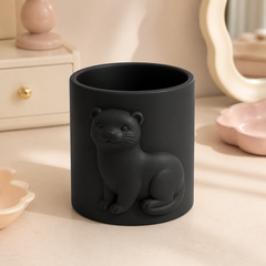 Black colorway scene