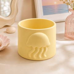 Yellow colorway scene