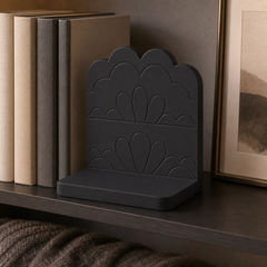 Black colorway scene