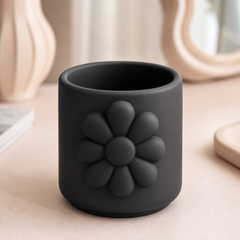 Black colorway scene