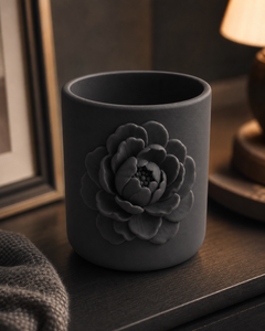 Black colorway scene