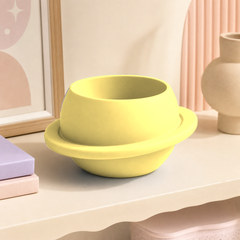 Yellow colorway scene