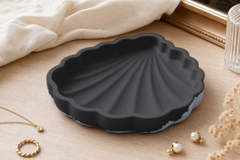 Black colorway scene