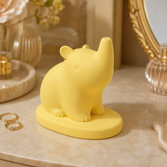 Yellow colorway scene