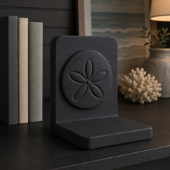 Black colorway scene