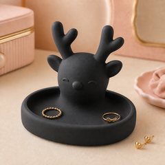 Black colorway scene