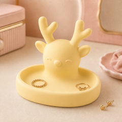 Yellow colorway scene