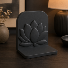 Black colorway scene
