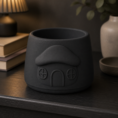 Black colorway scene