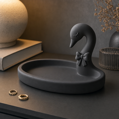 Black colorway scene
