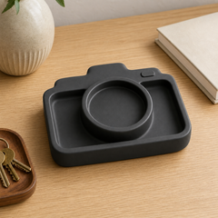Black colorway scene