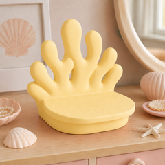 Yellow colorway scene