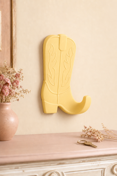 Yellow colorway scene