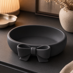 Black colorway scene