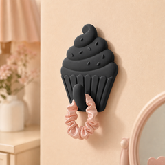Black colorway scene