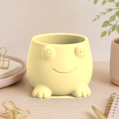 Yellow colorway scene