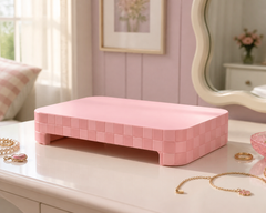 Pink colorway scene