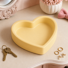 Yellow colorway scene