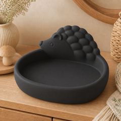Black colorway scene
