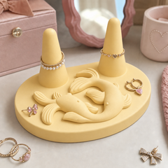 Yellow colorway scene