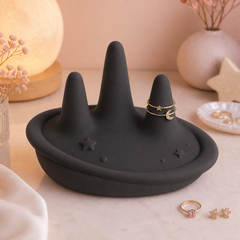 Black colorway scene