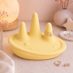 Yellow colorway scene