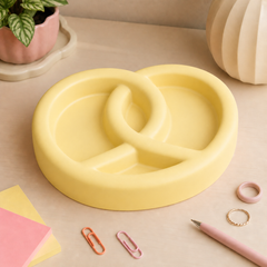 Yellow colorway scene