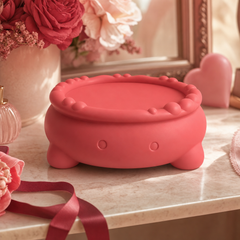 Red colorway scene