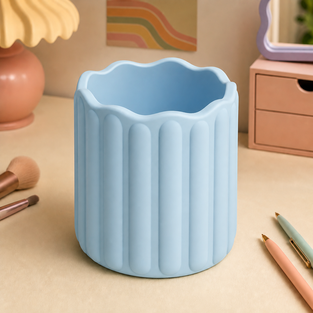 Retro Wavy Pencil Cup, Pastel Desk Organizer, Cute Dorm Desk Decor Gift — Blue color variant