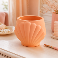 Orange colorway scene