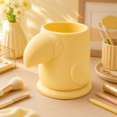 Yellow colorway scene