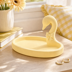Yellow colorway scene