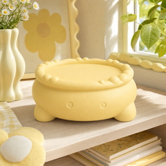 Yellow colorway scene