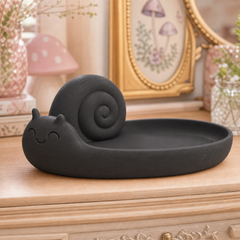 Black colorway scene